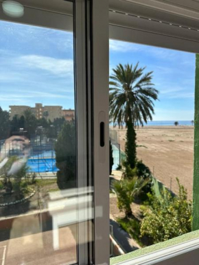 6Apartment with sea views in a Resort